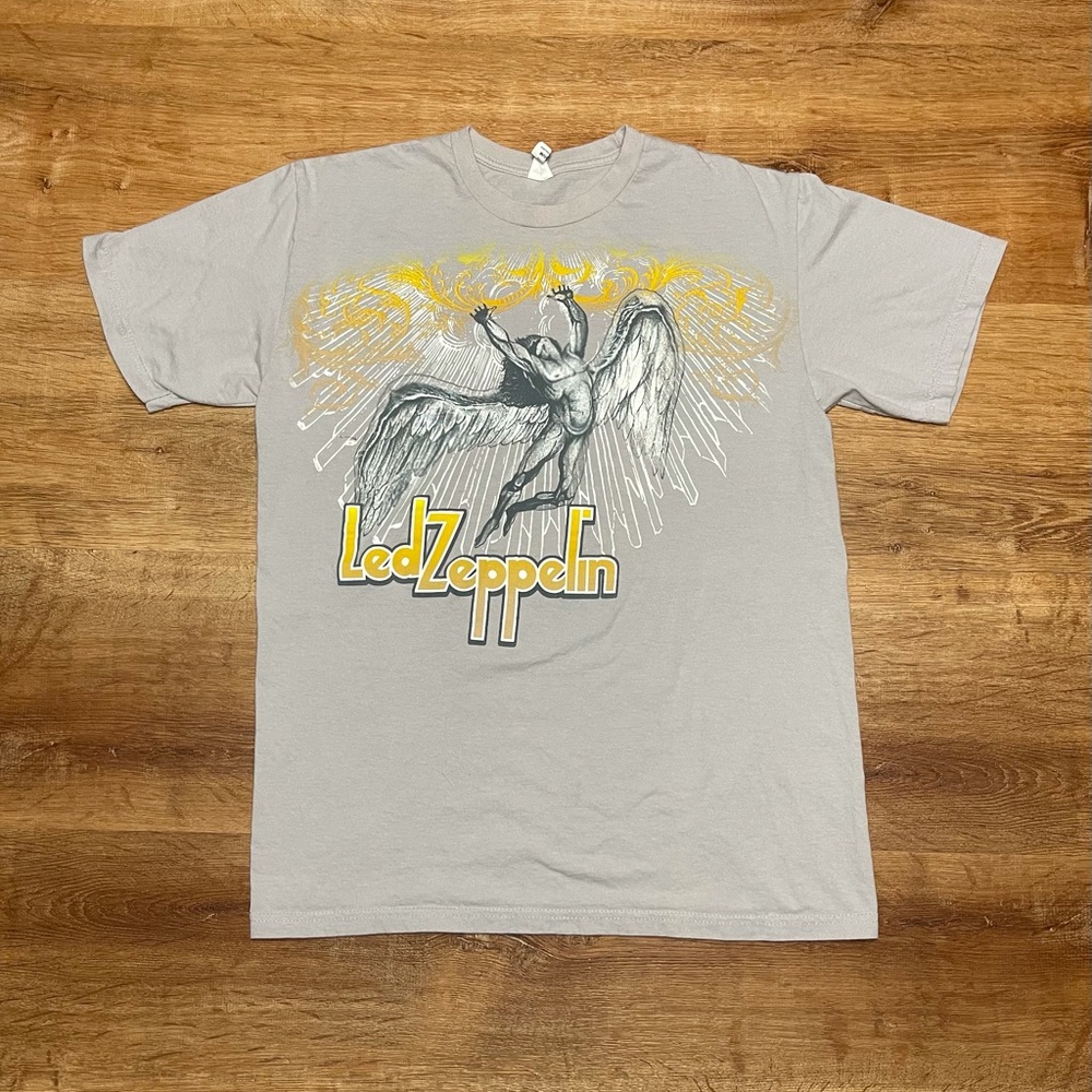 Band tee‎ - Picture 2 of 4